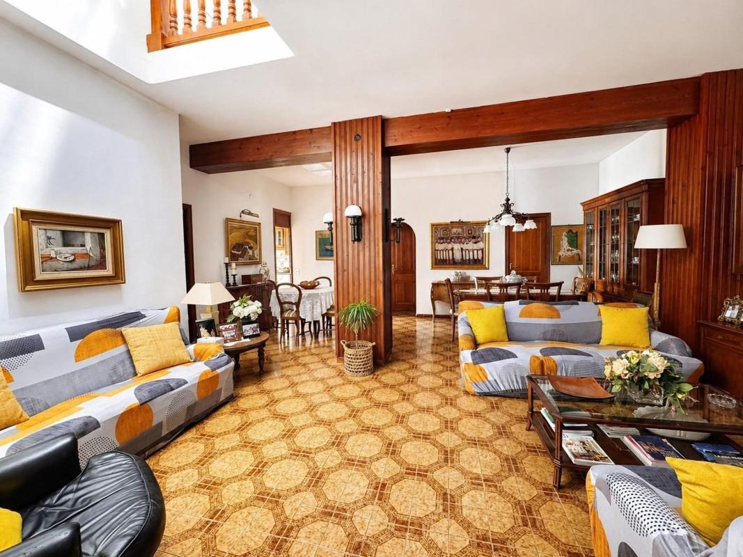 Properties for sale and rent in Spain photo 4
