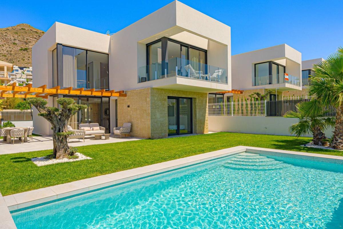 Properties for sale and rent in Spain photo 1