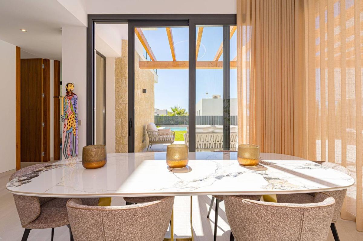 Properties for sale and rent in Spain photo 5
