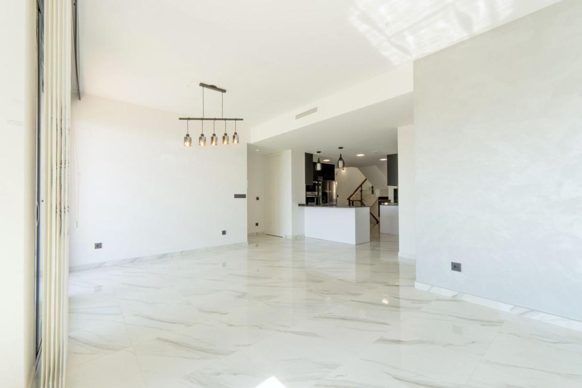 Sale of independent chalet in Casa o chalet en Calle los Chirrines, La Cañada - Los Alcores, San Miguel de Salinas, San Miguel de Salinas
 photo 4