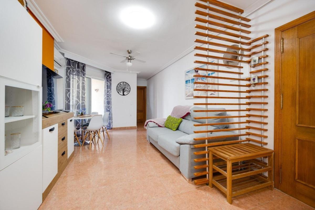 Venta de piso en Piso en Centro - Muelle Pesquero, Torrevieja, Torrevieja
photo 2