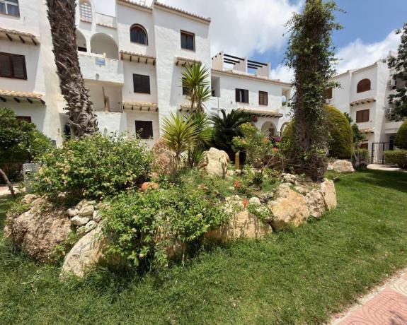 Продажа квартиры на Piso en Calle Elche, Rojales Hills - Rosa Bungalows, Rojales, Рохалес
thumbnail 2