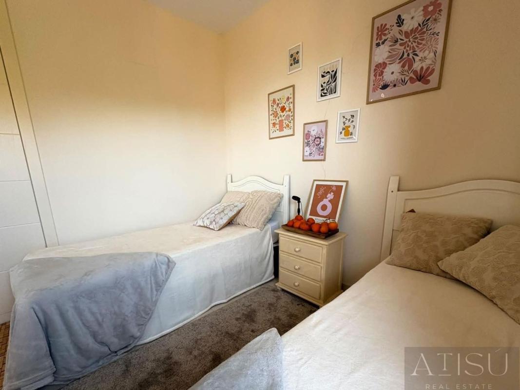 Venta de piso en Piso en Calle Sierra Dorada, Zona Sierra Helada, Benidorm, Benidorm
photo 4