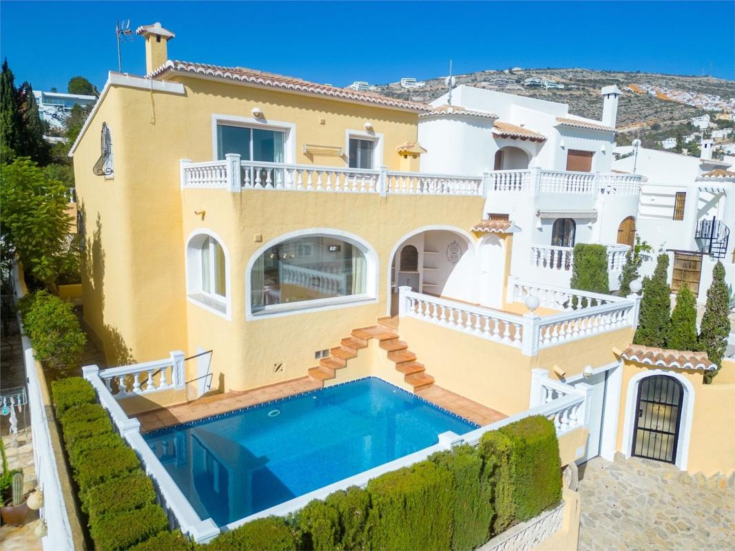Properties for sale and rent in Spain photo 1