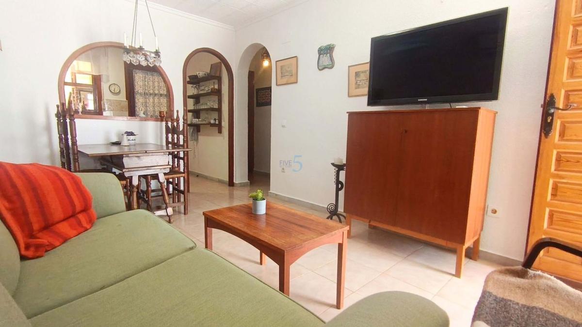 Venta de piso en Piso en La Siesta - El Salado - Torreta, Torrevieja, Torrevieja
 photo 3
