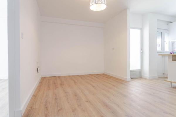 Venta de piso en Piso en Calle Maldonado, El Molino, Torrevieja, Torrevieja
 photo 3