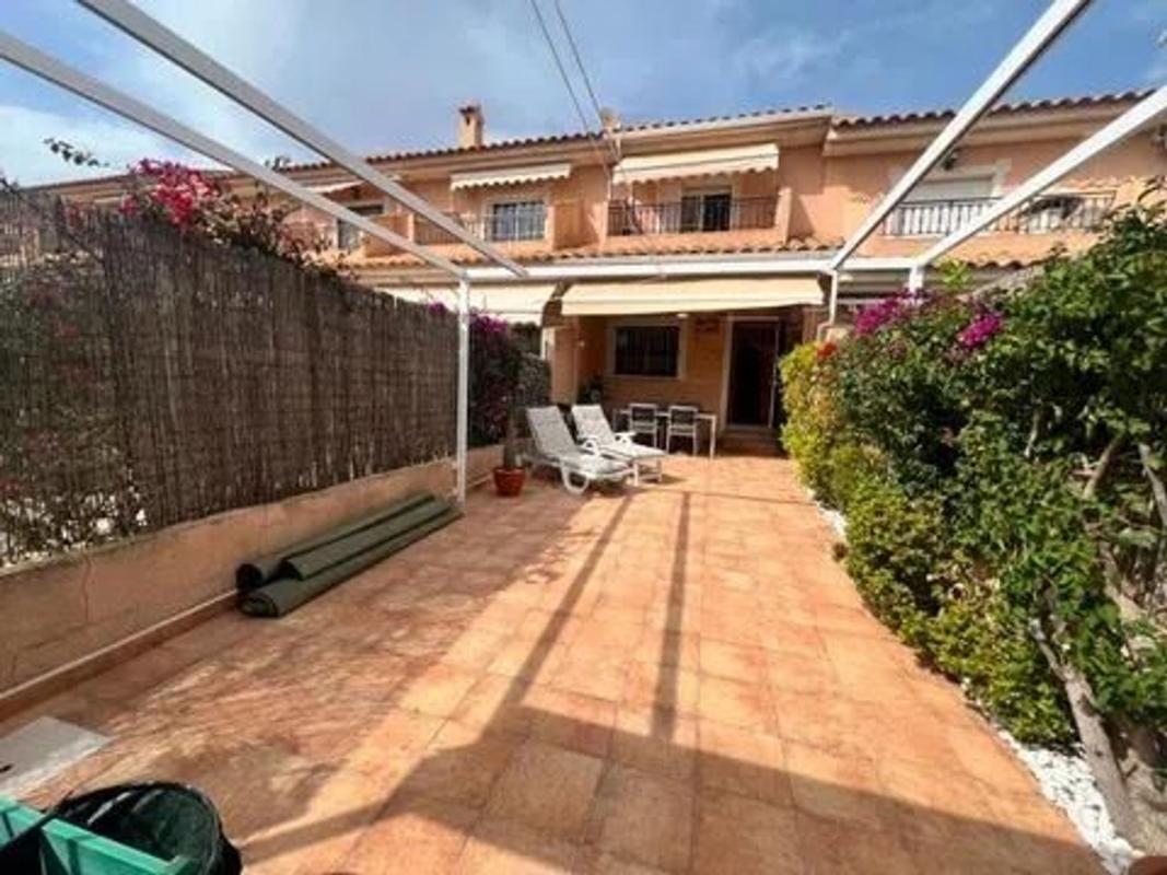 Properties for sale and rent in Spain photo 1