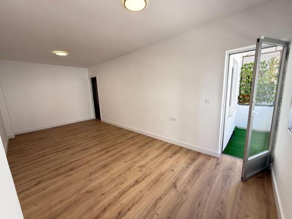 Sale of flat in Piso en Calle Maldonado, 48, El Molino, Torrevieja, Torrevieja
thumbnail 2