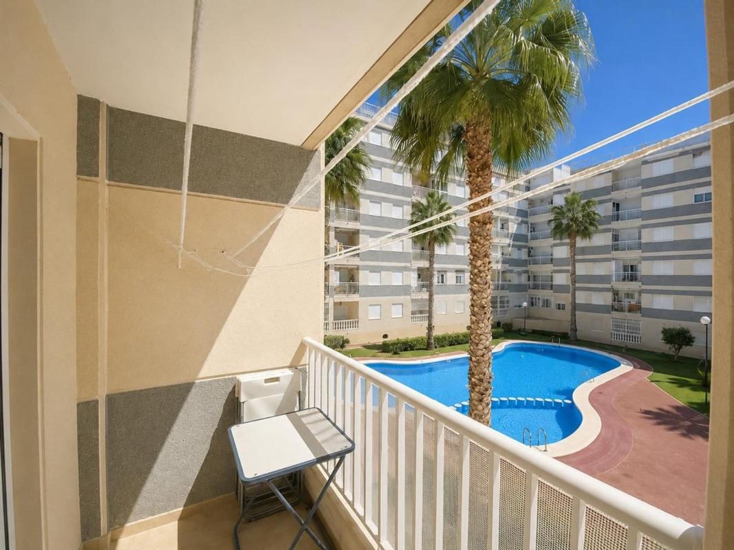 Продажа квартиры на Piso en Avenida Habaneras - Curva de Palangre, Torrevieja, Торревьеха
photo 1