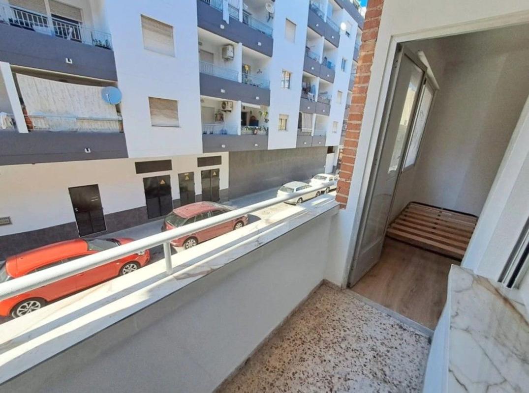 Sprzedaż mieszkania w Piso en Calle San Emigdio, El Molino, Torrevieja, Torrevieja
photo 1