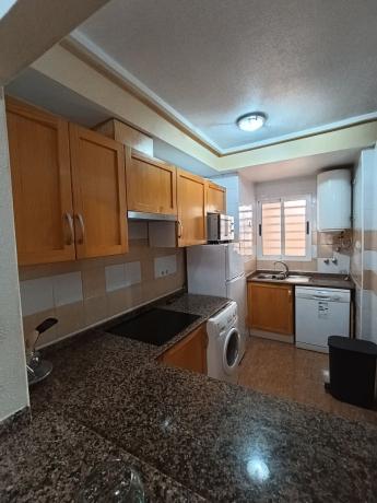 Venta de piso en Piso en Calle Caritas, Parque Acuático - Sector 25, Torrevieja, Torrevieja
 photo 3