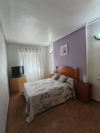 Venta de piso en Piso en Calle Caritas, Parque Acuático - Sector 25, Torrevieja, Torrevieja
 photo 4