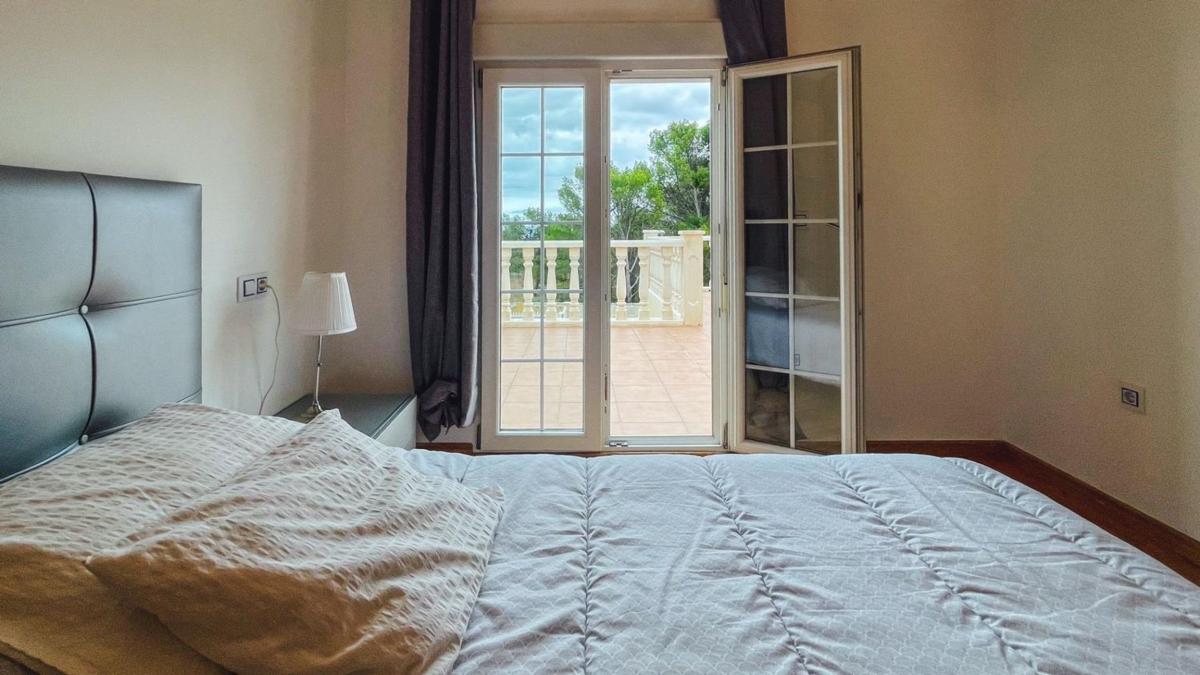 Properties for sale and rent in Spain photo 5
