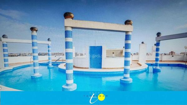 Venta de piso en Piso en Calle Caritas, 2, Parque Acuático - Sector 25, Torrevieja, Torrevieja
 photo 1