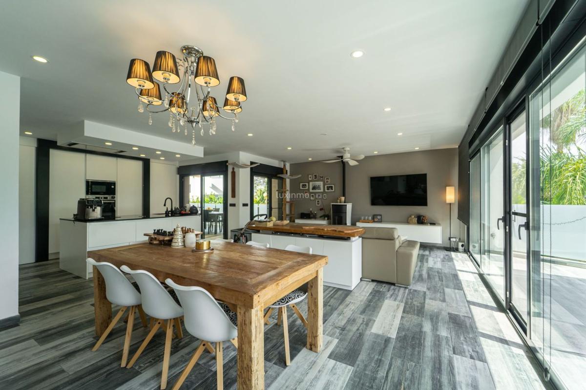 Properties for sale and rent in Spain photo 4
