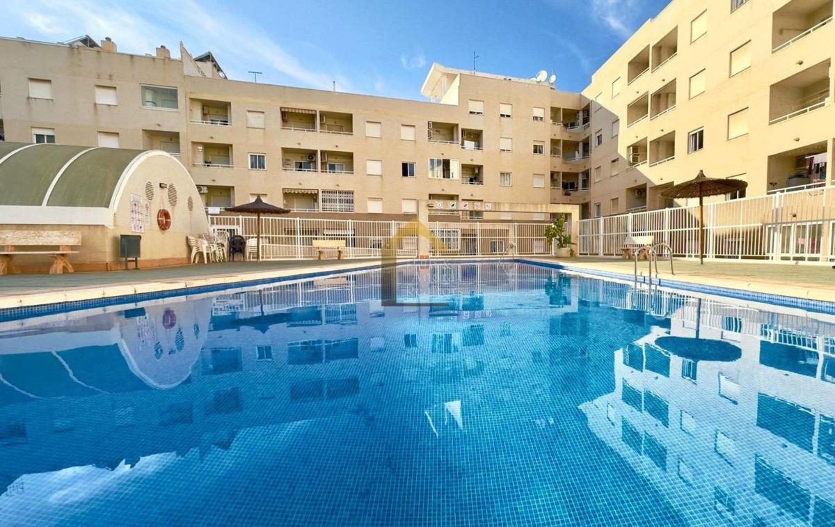 Venta de piso en Piso en Nueva Torrevieja, Torrevieja, Torrevieja
photo 3