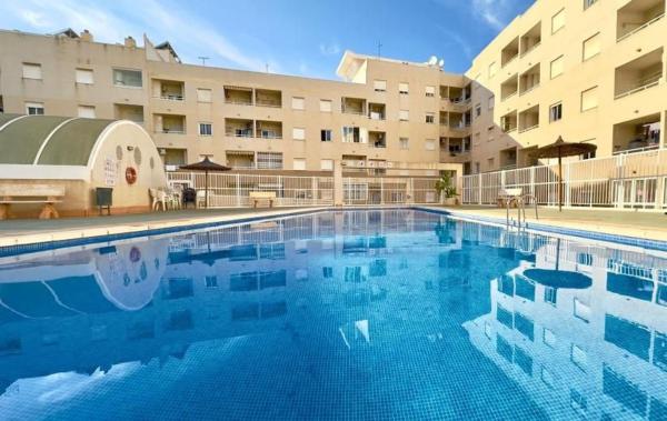Sale of flat in Piso en Calle San Emigdio, El Molino, Torrevieja, Torrevieja
photo 1