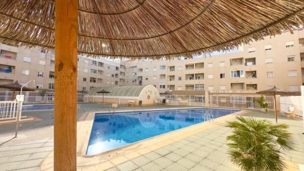 Sale of flat in Piso en Calle San Emigdio, El Molino, Torrevieja, Torrevieja
thumbnail 2