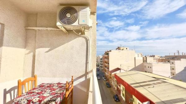 Sale of flat in Piso en Calle San Emigdio, El Molino, Torrevieja, Torrevieja
 photo 4
