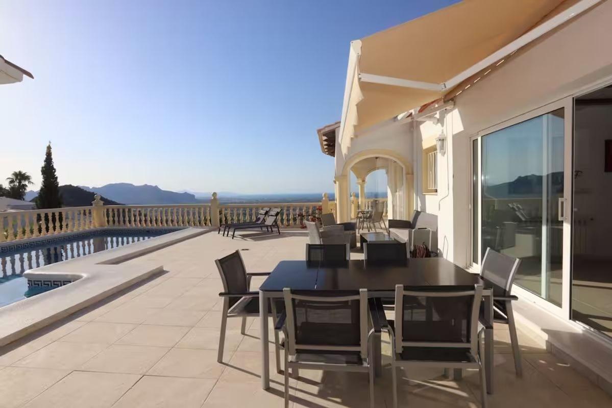 Properties for sale and rent in Spain photo 3