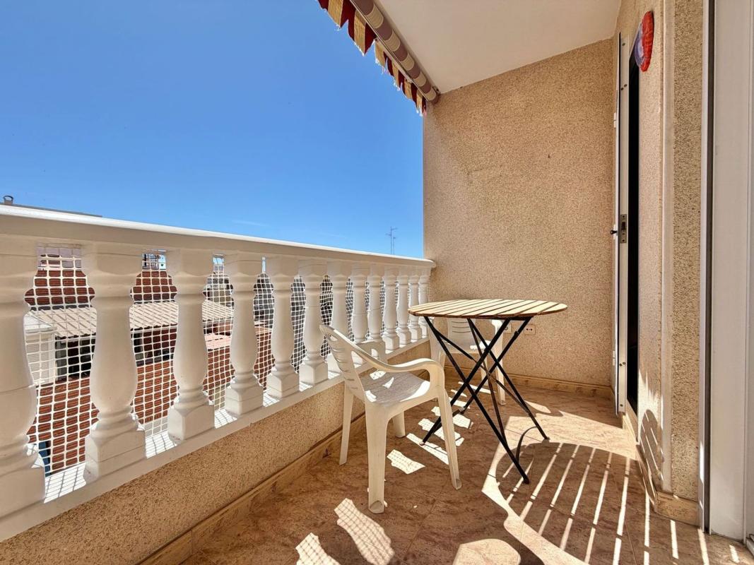 Venta de piso en Piso en Calle San Pascual, Avenida Habaneras - Curva de Palangre, Torrevieja, Torrevieja
photo 2