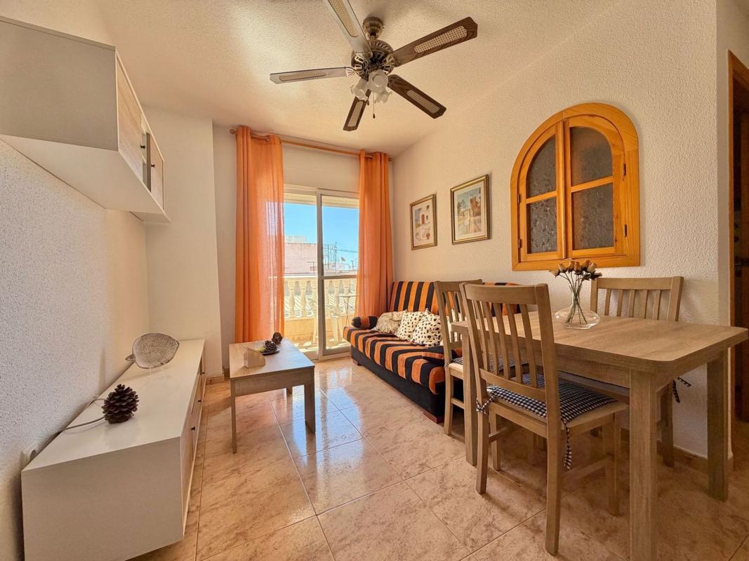 Venta de piso en Piso en Calle San Pascual, Avenida Habaneras - Curva de Palangre, Torrevieja, Torrevieja
photo 3