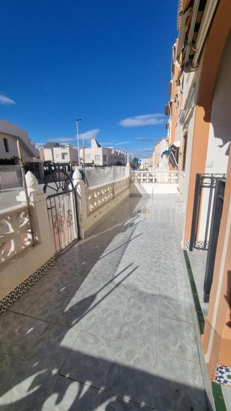 Sprzedaż mieszkania w Piso en La Veleta, Torrevieja, Torrevieja
photo 1