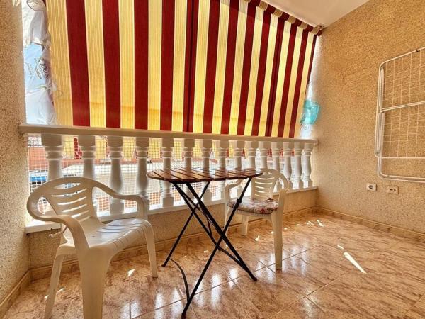 Venta de piso en Piso en Calle San Pascual, Avenida Habaneras - Curva de Palangre, Torrevieja, Torrevieja
 photo 4