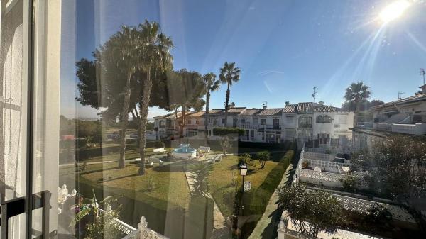 Chalet adosado en Urb. Lago Jardín, 26, Los Balcones - Los Altos del Edén, Torrevieja photo 1