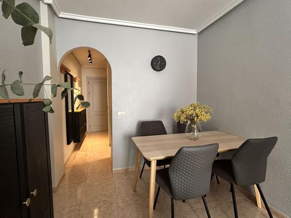 Продажа квартиры на Piso en Calle Torresal, 26, El Molino, Torrevieja, Торревьеха
thumbnail 1