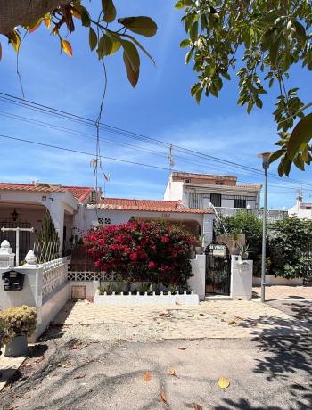 Sprzedaż mieszkania w Piso en Calle Urano, La Siesta - El Salado - Torreta, Torrevieja, Torrevieja
 photo 4