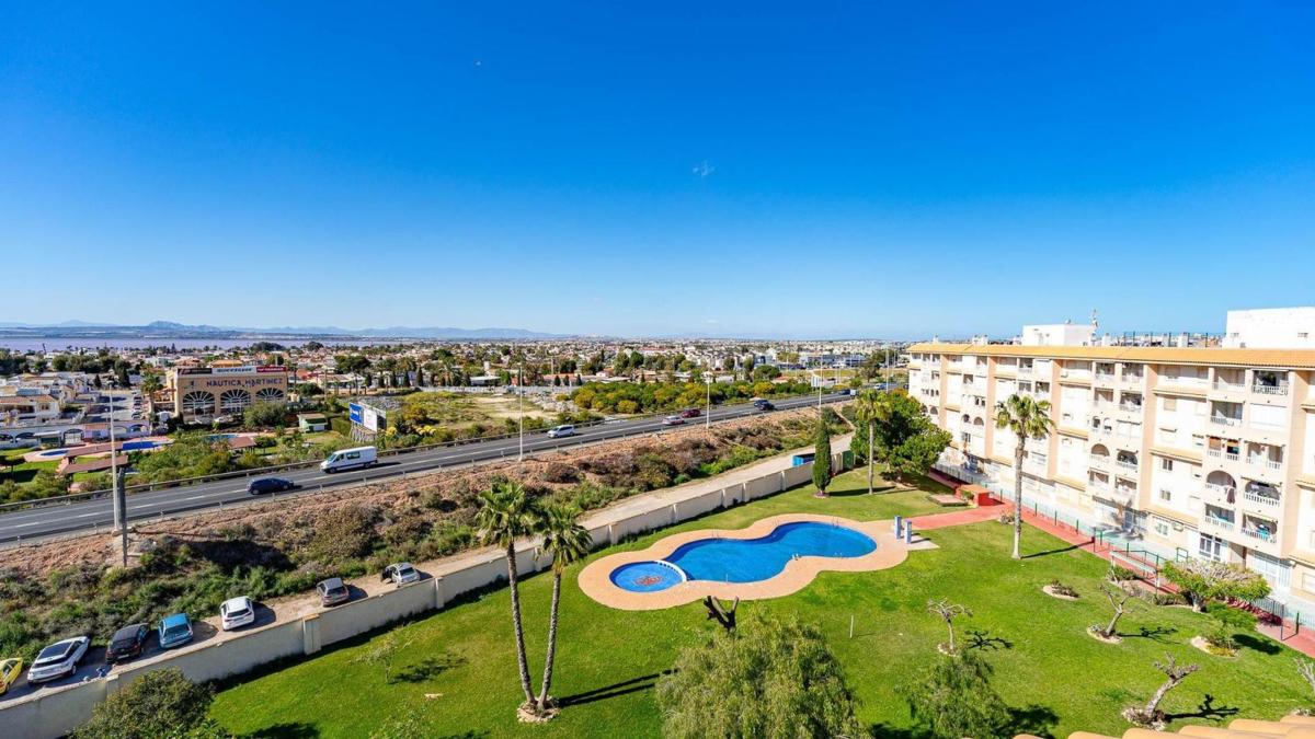 Penthouse sale in Ático en Calle Santander, 3, Parque de las Naciones, Torrevieja, Torrevieja photo 1