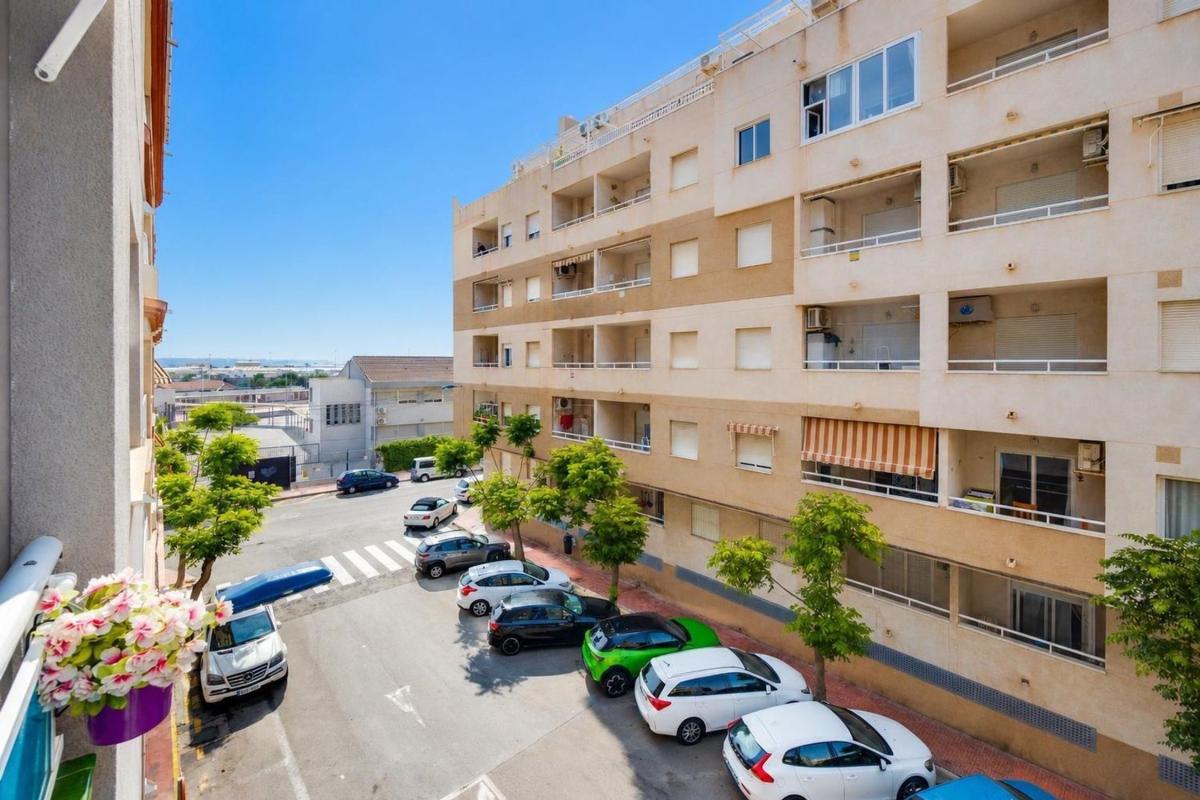 Продажа квартиры на Piso en Parque de las Naciones, Torrevieja, Торревьеха
photo 2