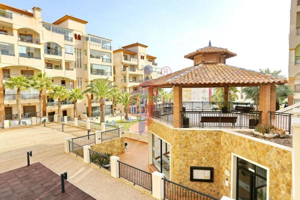 Venta de piso en Piso en Calle Jaime I el Conquistador, 24, Urbanizaciones, Guardamar del Segura, Guardamar del Segura
 photo 2
