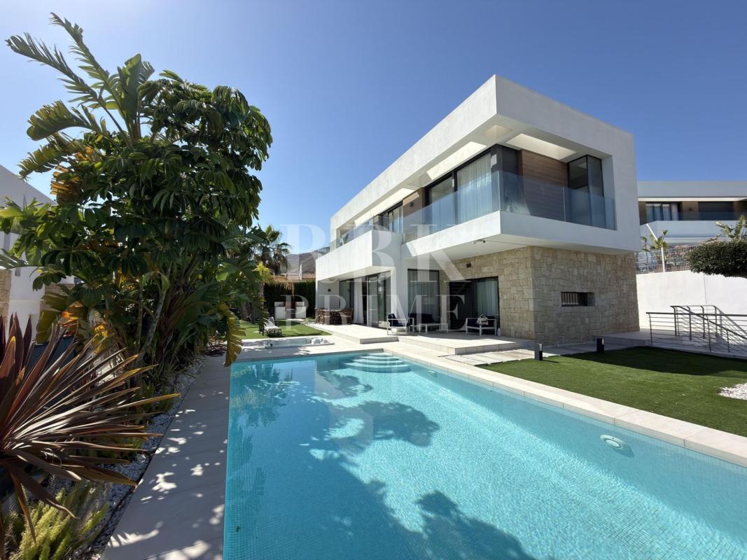 Properties for sale and rent in Spain photo 1