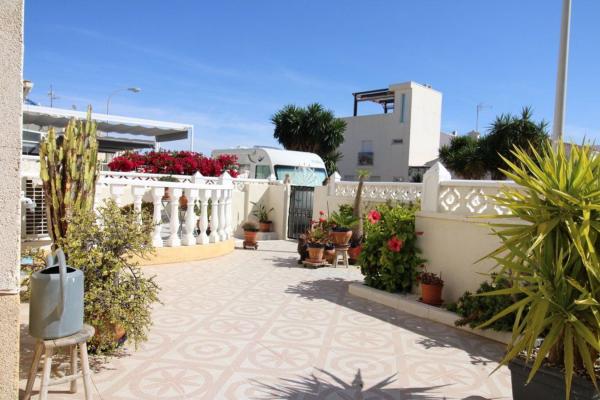 Chalet adosado en Rodrigo, La Siesta - El Salado - Torreta, Torrevieja photo 1