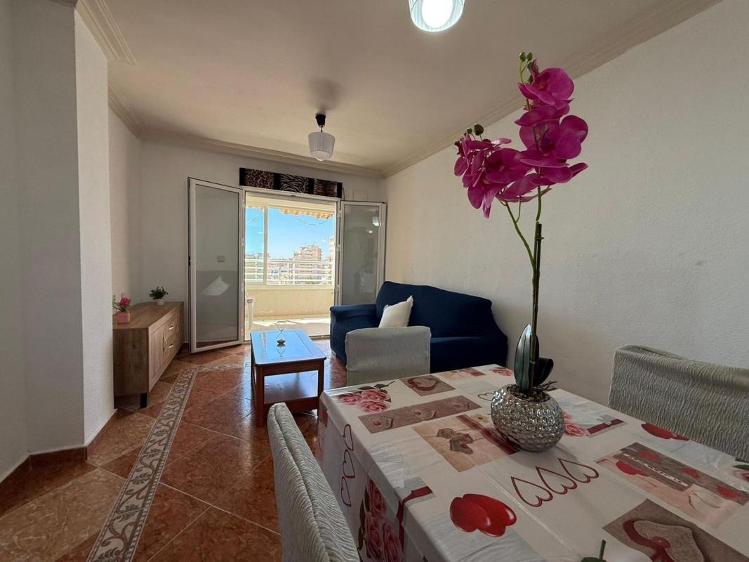 Продажа квартиры на Piso en Calle Joven Pura, 150, Nueva Torrevieja, Torrevieja, Торревьеха
photo 1