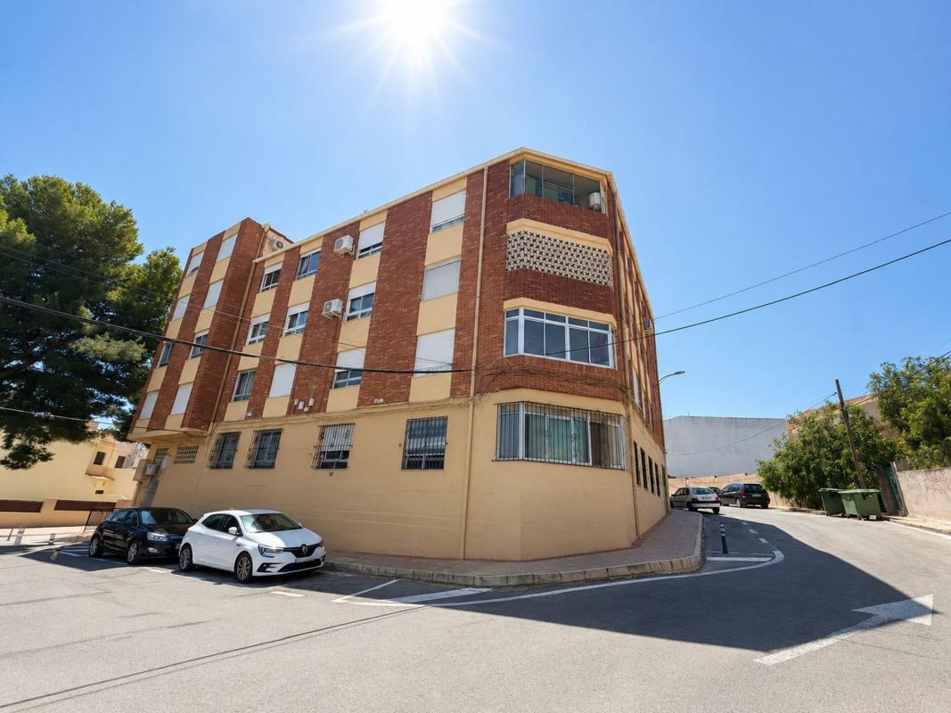 Продажа квартиры на Piso en Sant Blas, 2, Monovar, Моновар
photo 1