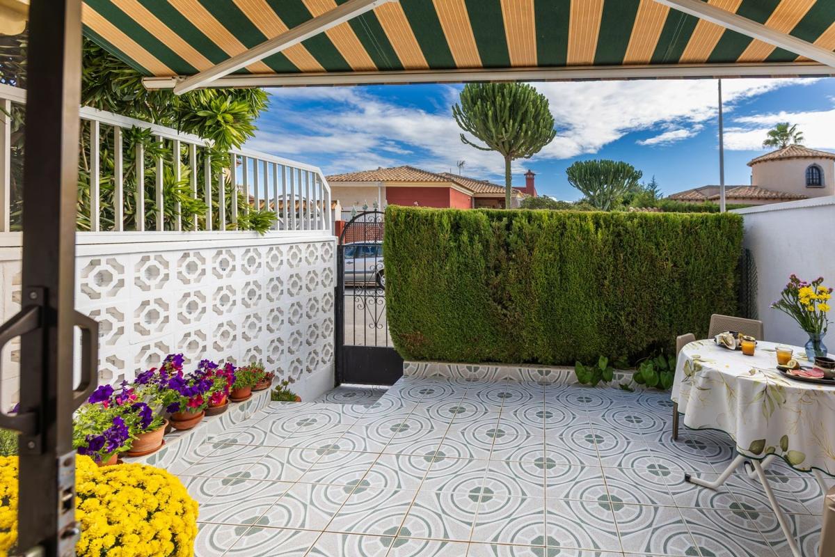 Продажа дуплекса на Dúplex en Calle Pablo Picasso, 64, La Siesta - El Salado - Torreta, Torrevieja, Торревьеха photo 5