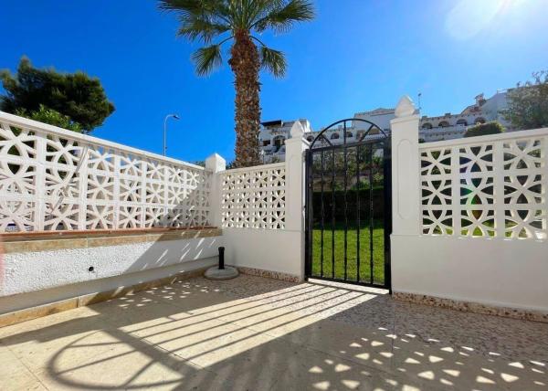 Casa o chalet independiente en Ronda José Samper García, Cañada del Molino, Torrevieja photo 4