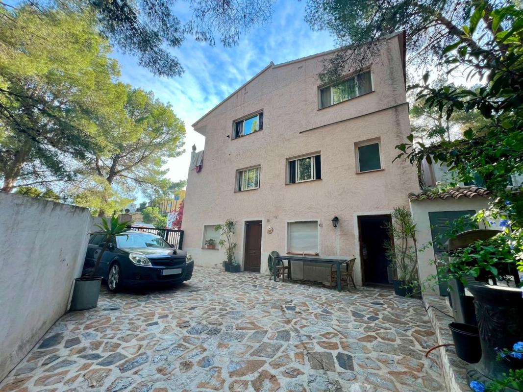 Properties for sale and rent in Spain photo 1