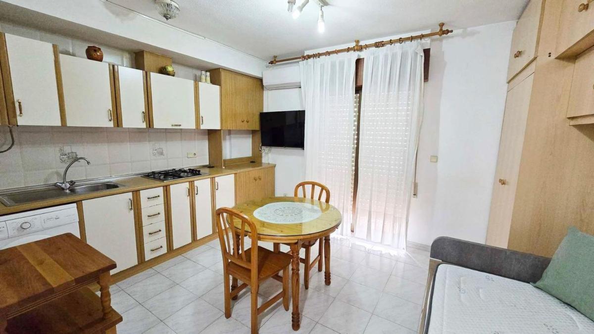 Venta de estudio en Estudio en Antonio Machado, Torrevieja, Torrevieja photo 2