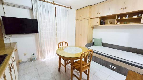 Estudio en venta en Estudio en Antonio Machado, Torrevieja, Torrevieja photo 4