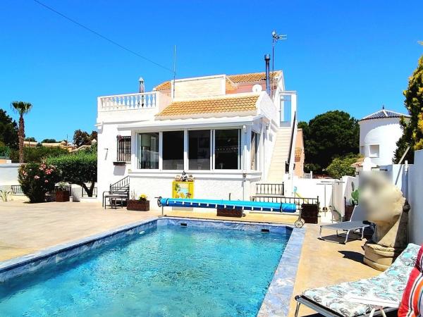 Independent chalet for sale in Casa o chalet en Centro, San Miguel de Salinas, San Miguel de Salinas
photo 1