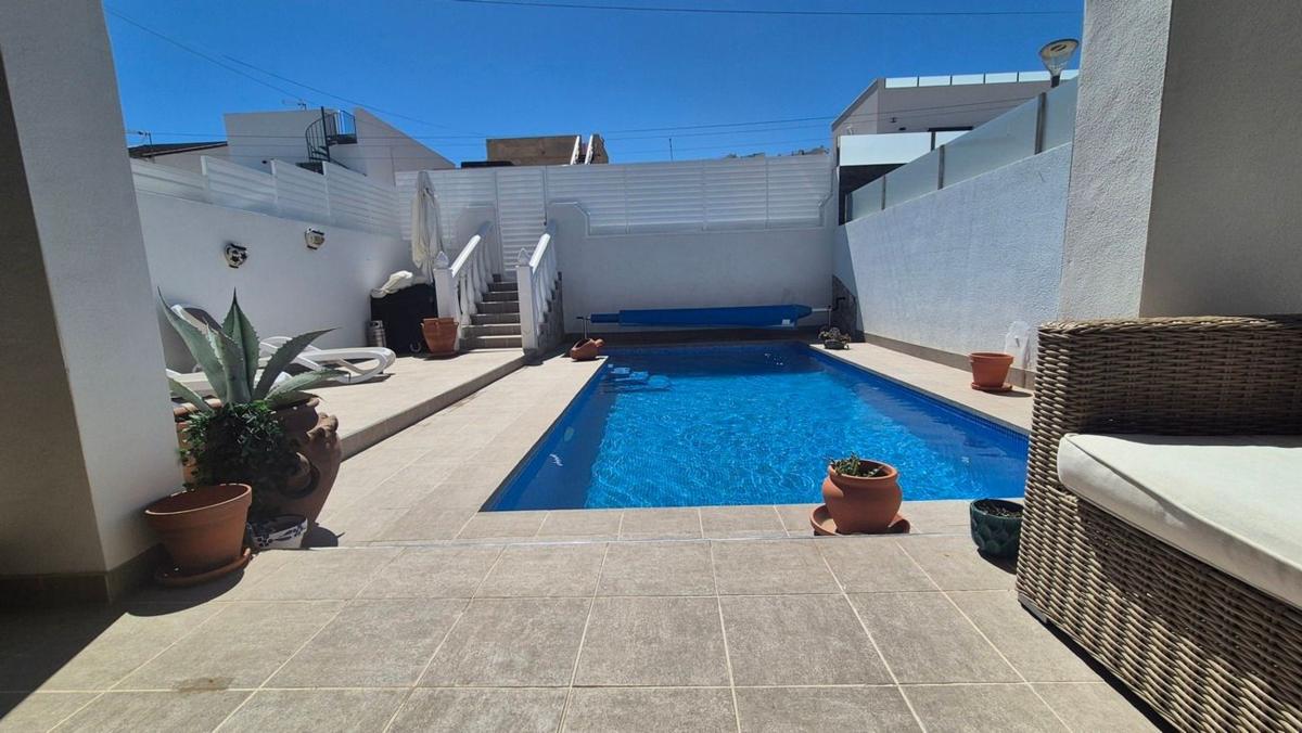 Properties for sale and rent in Spain photo 5
