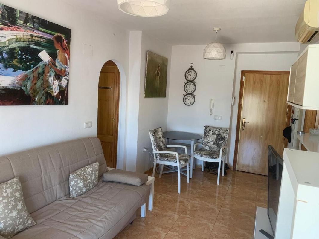 Продажа квартиры на Piso en Calle Villa Madrid, Parque de las Naciones, Torrevieja, Торревьеха
photo 2