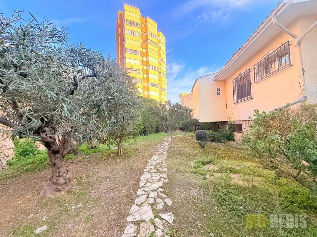 Properties for sale and rent in Spain photo 3