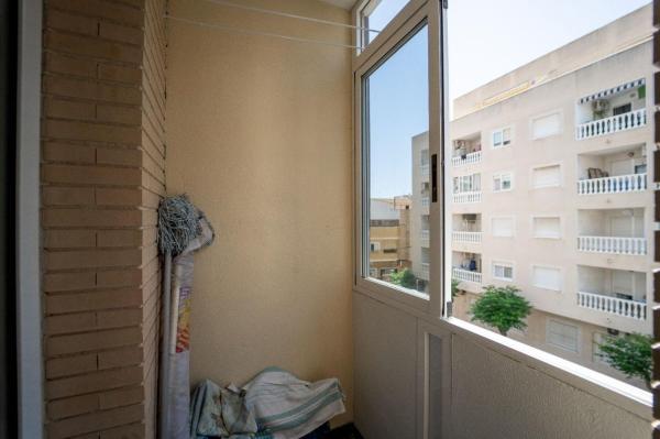 Sprzedaż mieszkania w Piso en El Molino, Torrevieja, Torrevieja
thumbnail 3