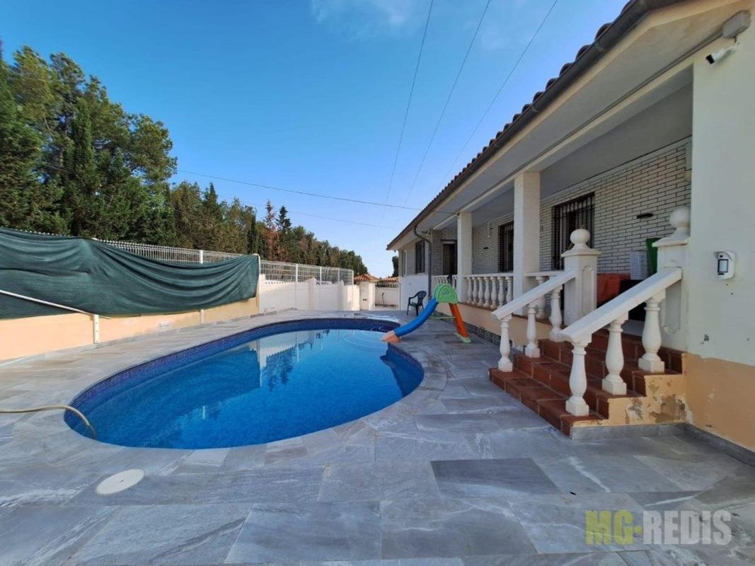 Properties for sale and rent in Spain photo 1
