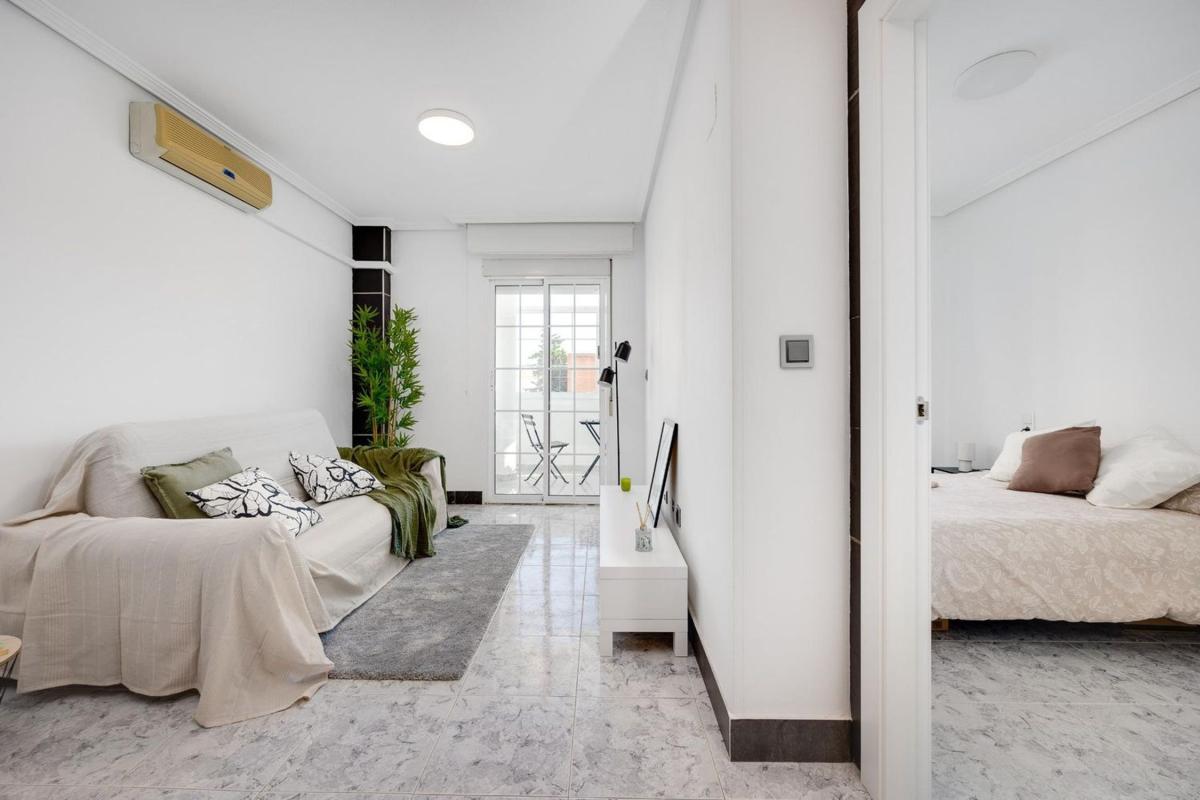 Sale of apartment in Piso en Calle Salinero s/n, Nueva Torrevieja, Torrevieja, Torrevieja
 photo 4
